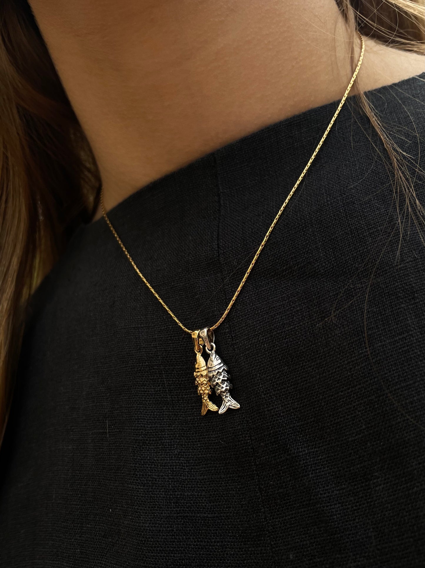 Collar Poisson Oro Y Plata