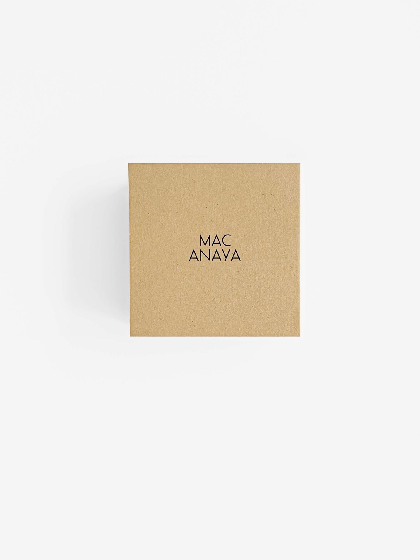 Caja packaging de MAC ANAYA.
