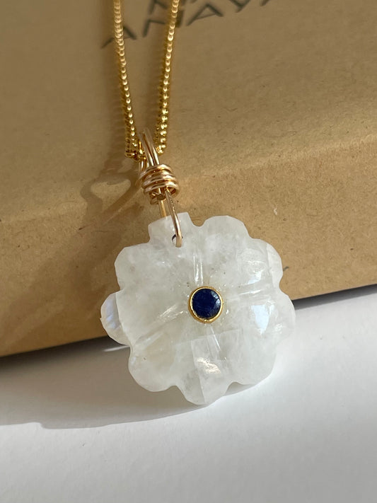 Collar Fortunato Piedra Luna Iridiscente - Sodalita