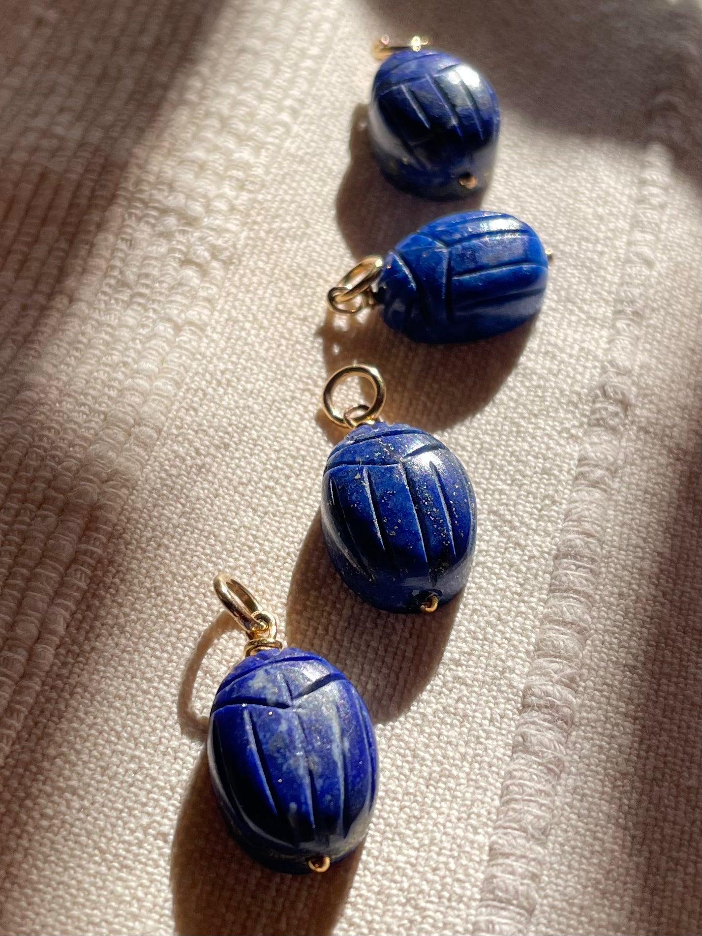 Colgante Escarabajo Lapislázuli