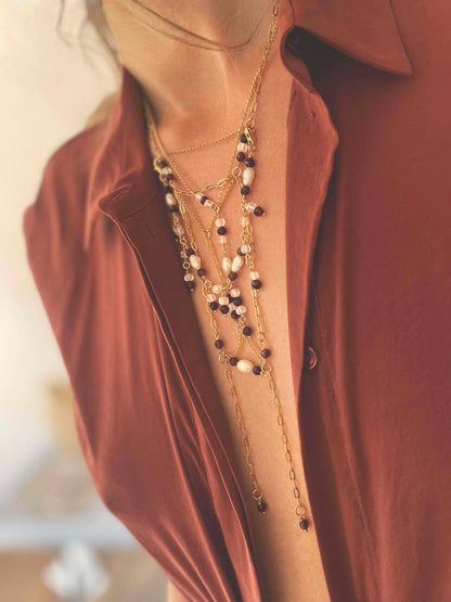 Collar y pulsera Claroscuro unida al collar Valentía. Joyas transformables.